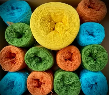 KOLOROWY KWIAT zestaw na koc w pudełku